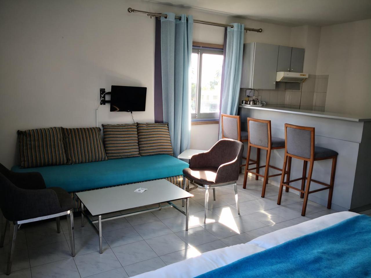 Lobelia Apartments ليماسول المظهر الخارجي الصورة
